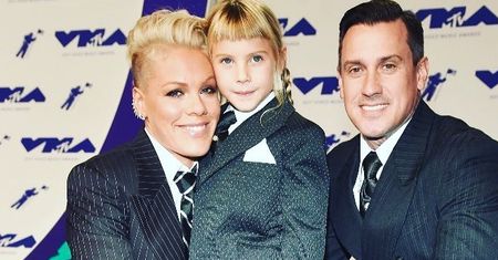 "Jestem najbrzydszą dziewczynką" – powiedziała córka Pink. Gwiazda udzieliła wzruszającej odpowiedzi