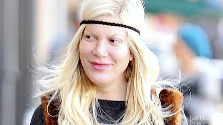 Tori Spelling różowe włosy