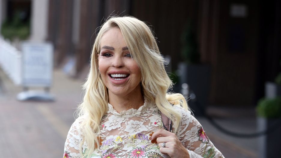 Katie skończyła w tym roku 35 lat
