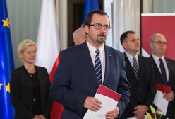 Poseł PiS Marcin Horała uderza w KOD. Porównał ich do niemieckich nazistów na Westerplatte