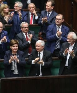 Wyborcza gra PiS. Zwlekają z budżetem. Efekt? Prezydent zdecyduje o losie Morawieckiego