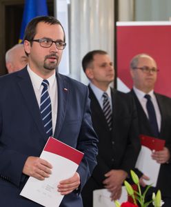 Poseł PiS Marcin Horała uderza w KOD. Porównał ich do niemieckich nazistów na Westerplatte