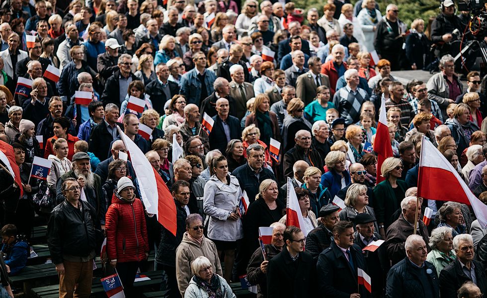 Uczestnicy jednego z organizowanych przez PiS pikników. 