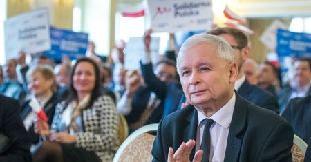 Wybory parlamentarne. Tak Jarosław Kaczyński pilnuje przekazu. Prezes sztorcuje ministrów i posłów PiS
