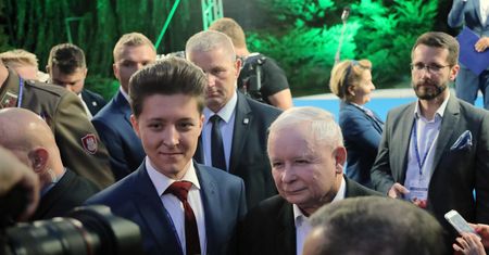 Wybory parlamentarne 2019. PiS chce "uregulować" zawód dziennikarza