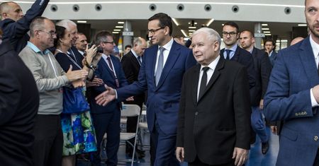 Sondaż. Polacy powiedzieli, co myślą o rządzie Mateusza Morawieckiego