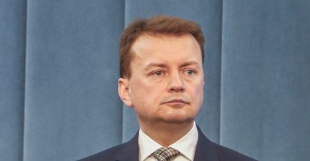 Mariusz Błaszczak oskarża "Wyborczą" o manipulację. "Podkładają informacje swoim wyznawcom"