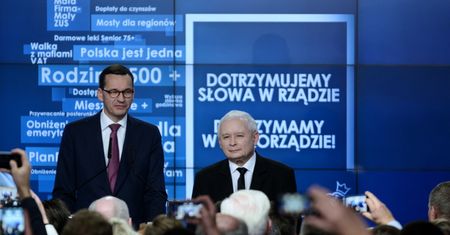 Herbata bez prądu. PiS przed Świętami z jasnym przekazem o cenach energii