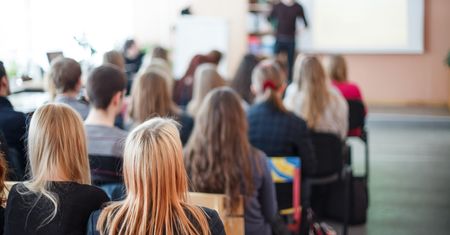 Na rynku brakuje pracowników. Pracodawcy zaczynają ich szukać...w szkołach średnich