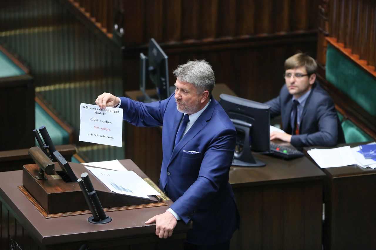 Kontrowersyjny wpis posła PiS o Żydach i aborcji. Skrytykował go nawet Joachim Brudziński