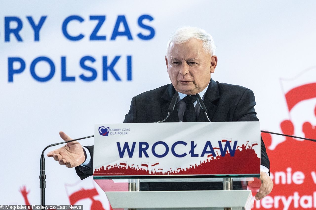 Jarosław Kaczyński też jest pracodawcą. Podwyżka pensji minimalnej zje cały budżet jego biura poselskiego