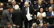 Najnowszy sondaż. Sławomir Sierakowski: Kaczyński będzie musiał podjąć trudną decyzję