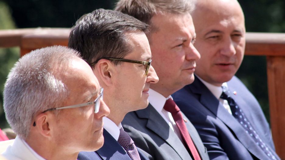 Premier Mateusz Morawiecki i ministrowie Mariusz Błaszczak i Joachim Brudziński podczas tegorocznej Pielgrzymki Rodziny Radia Maryja.