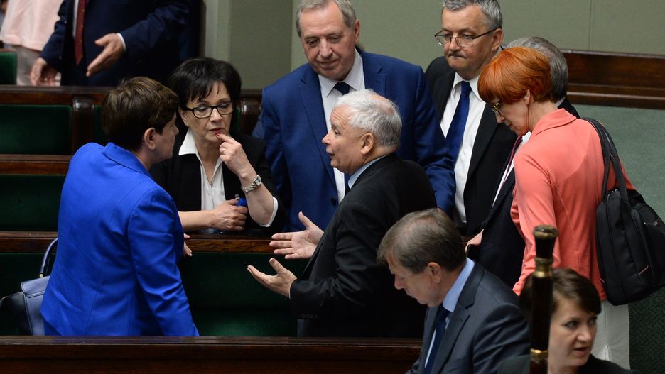 Nagrody źle oceniło aż 55 proc. wyborców PiS