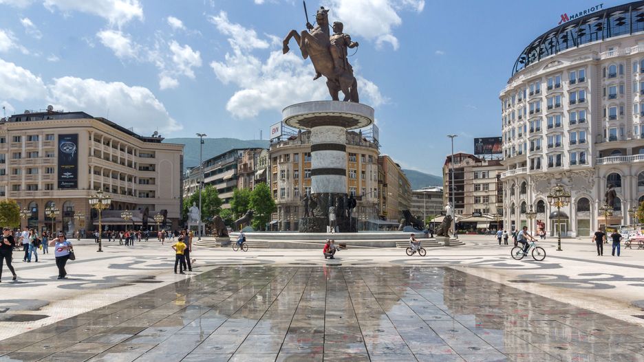 Pomnik Aleksandra Wielkiego w Skopje, stolicy Macedonii