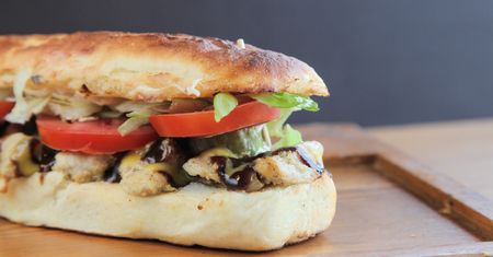 54 proc. kurczaka w kurczaku. Subway się tłumaczy