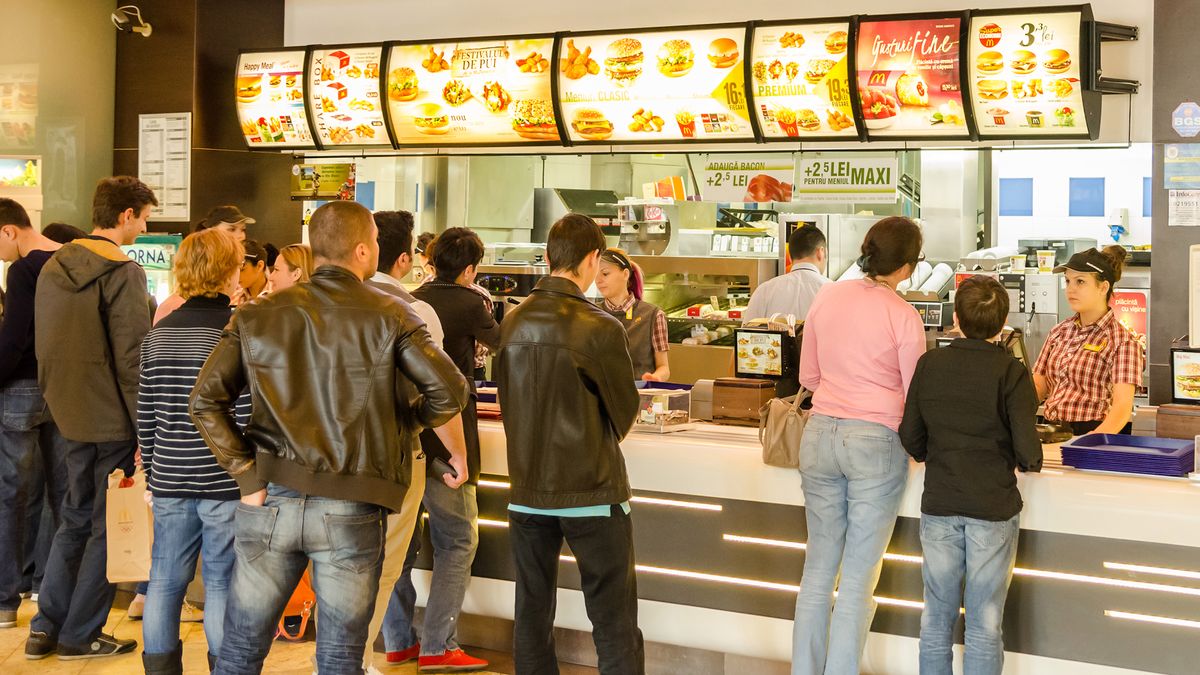 W restauracjach wydajemy coraz więcej, ale wciąż mało jak na Europę