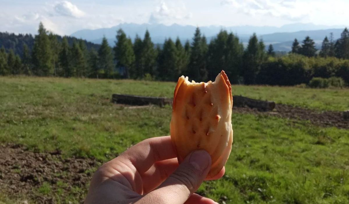 Sprzedawca przekonywał mnie, że to oryginalny oscypek. Po powrocie do domu uświadomiłem sobie, że kłamał