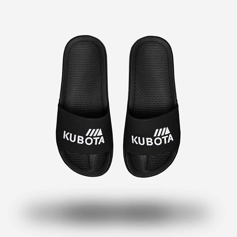 Klapki Kubota są do kupienia w Biedronce, fot. ilustracyjne, kubotastore.pl