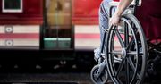 Podróż PKP, gdy jeździ się na wózku inwalidzkim. "Niepewność i stres"