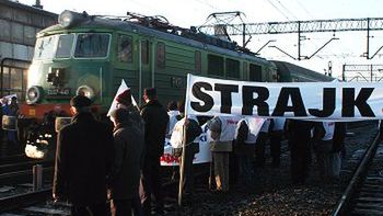 Lubelscy kolejarze wyszli na tory od strony Warszawy i Chełma