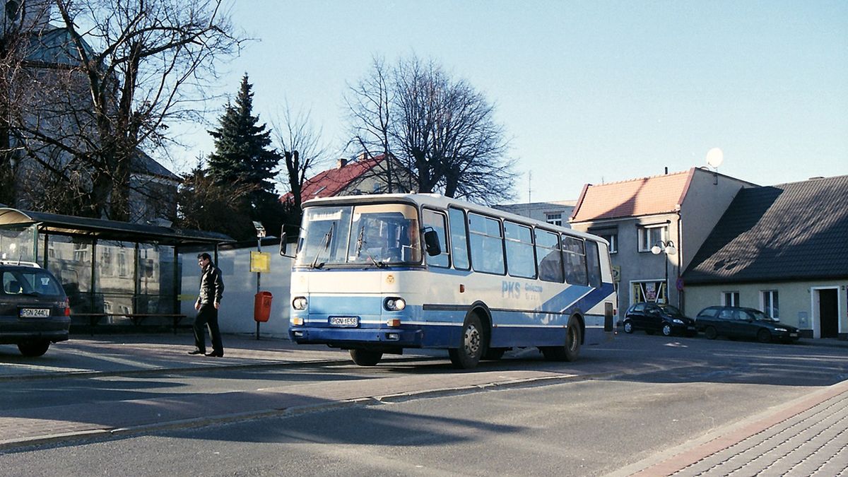 Upadek PKS-ów utrudnia życie mieszkańcom małych miejscowości