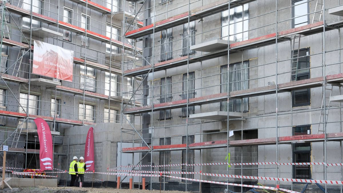 Program Mieszkanie Plus był mocno krytykowany. Minister Emilewicz chce go wyprowadzić na prostą