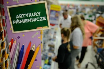 "300 plus". Program dotyczący wyprawki szkolnej wystartował. Kiedy najlepiej złożyć wniosek?