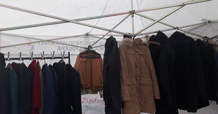 Sposób na siarczyste mrozy w Warszawie. Ten pomysł ucieszy potrzebujących
