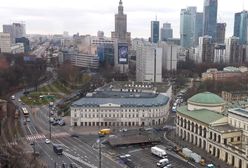 Warszawa przygotowuje się do Sylwestra. Ruszyła budowa sceny na placu Bankowym