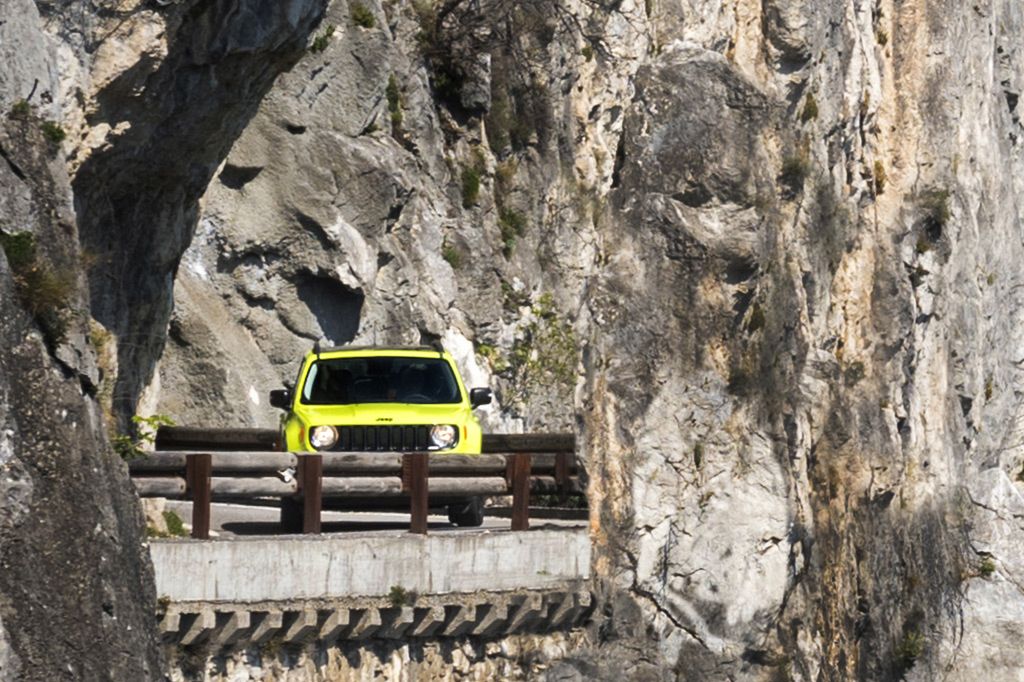 Jeep Renegade Upland (2017) - nowa, jeszcze bardziej terenowa wersja