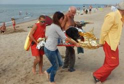 Niezwykła interwencja ratowników na plaży. Uratowali psa, który miał zawał