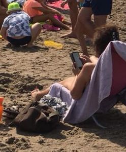 "Morze wciąga chłopca. Rodzice z nosem w telefonie". Ratownicy apelują: odłóżcie komórki