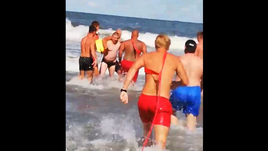 Władysławowo. Akcja WOPR na plaży