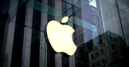 Apple już za dwa tygodnie pokaże nowe telefony. Zobacz co będzie umiał iPhone 8
