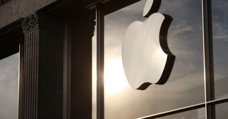 Będzie nowy i tani iPhone. Są przecieki