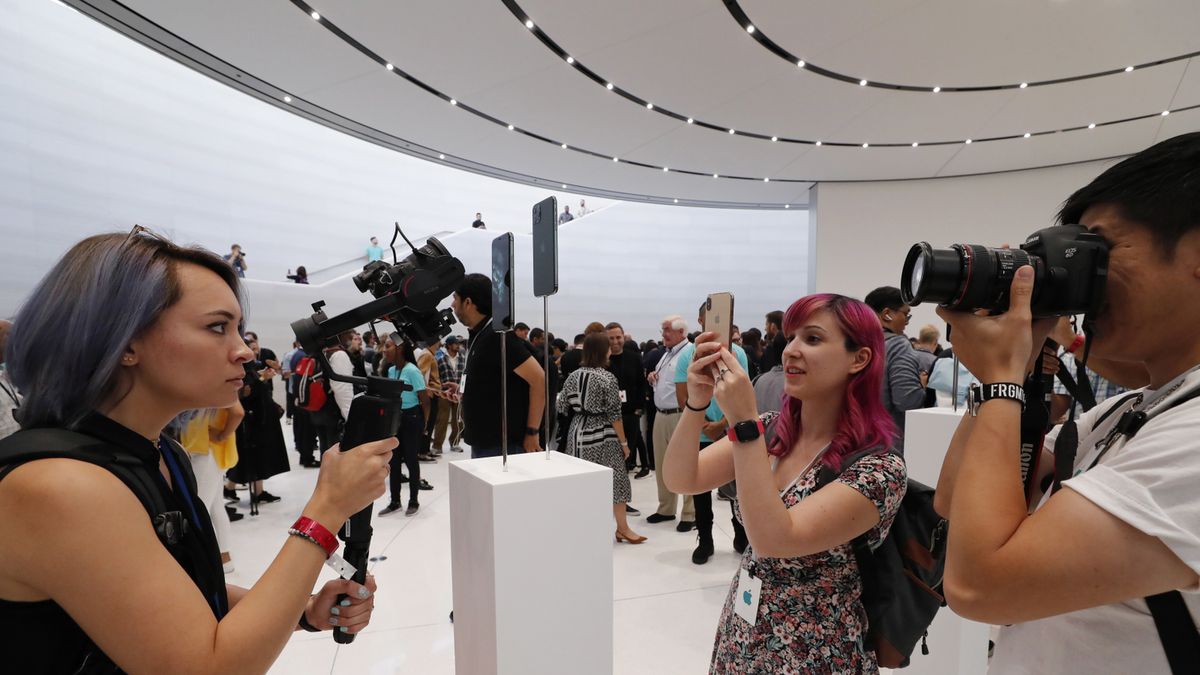 Inwestorzy nieźle przyjęli najnowszy sprzęt od Apple.