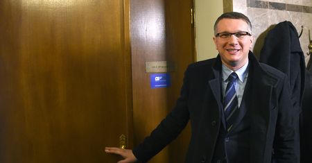 Pięć pokoi, salon i jadalnia. Zobacz jak mieszka Przemysław Wipler