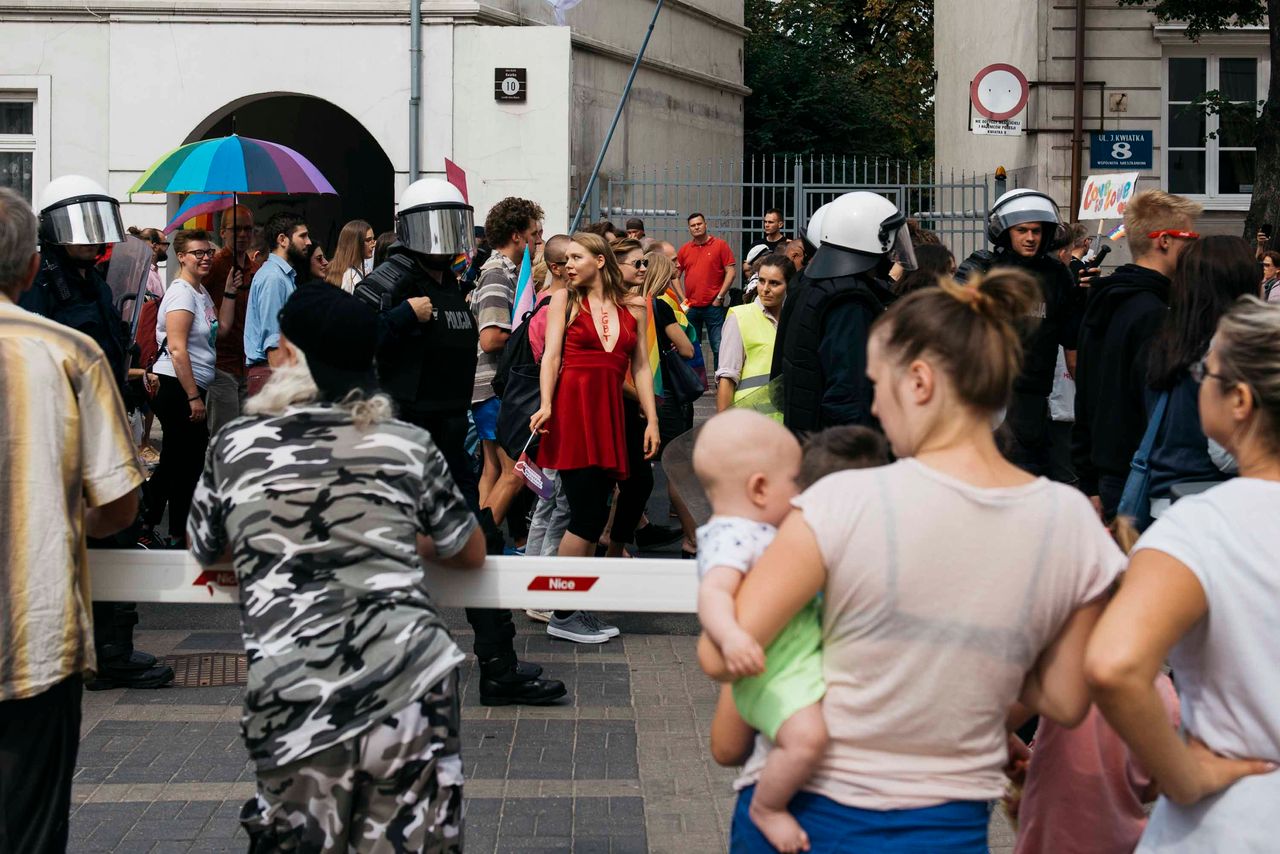 Płock. Na blokadę Marszu Równości z dziećmi. Teraz może się nimi zająć prokuratura