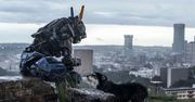 "Chappie": Kończ waść, wstydu oszczędź [RECENZJA BLU-RAY]