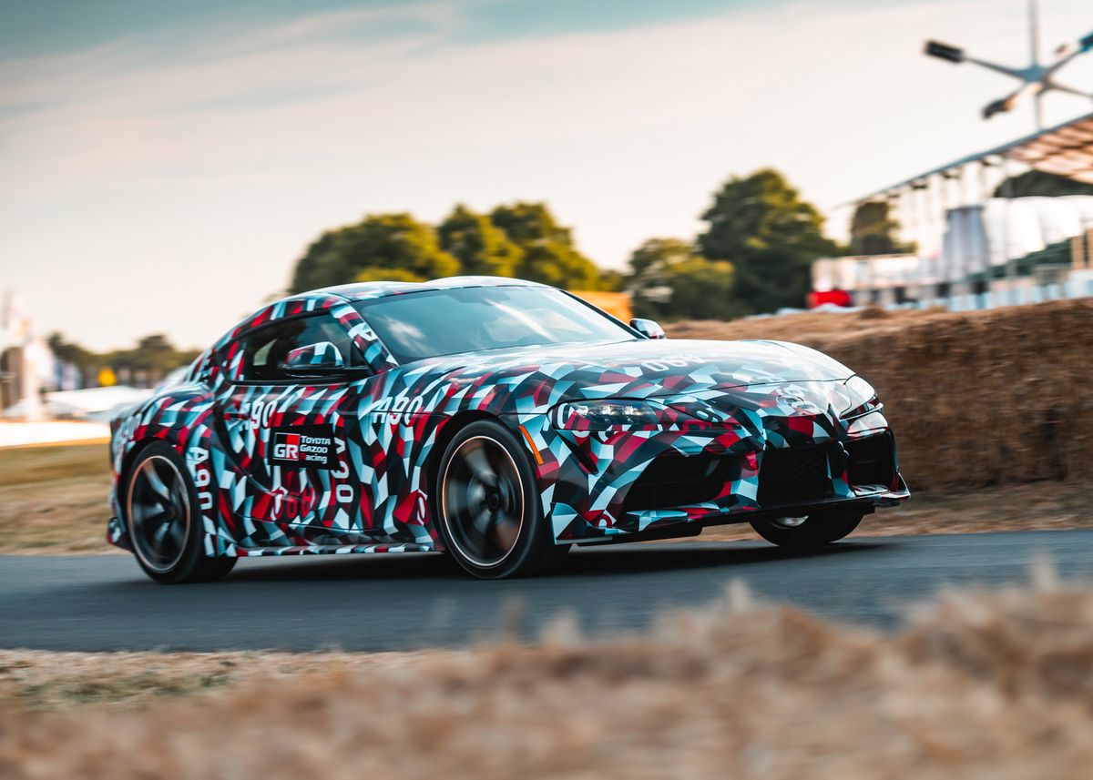 Nowa Toyota Supra może dostać manualną skrzynię biegów. "Element jest gotowy"