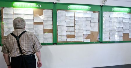 Tych państwa nikt do pracy nie chce. Ekspert: "w Polsce dyskryminuje się pracowników 50+"