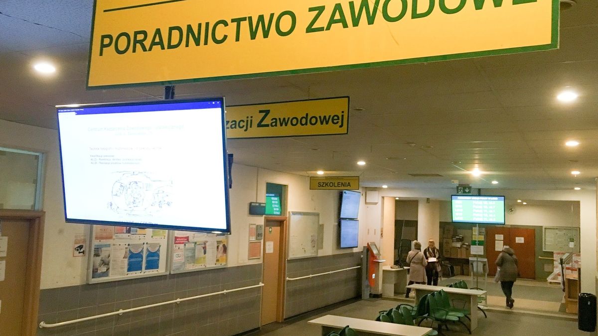 W urzędach pracy rejestruje się coraz mniej bezrobotnych.