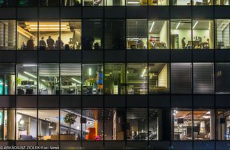 Rzeczpospolita dorabiająca. Polakom nie wystarcza tylko "goły" etat