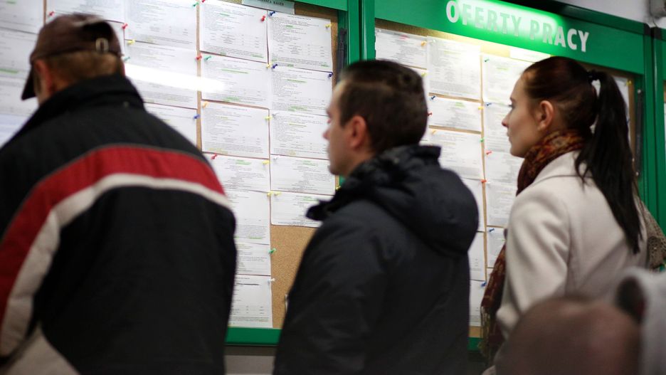 Rzeczywiste zarobki Polaków bardzo odbiegają od średniego wynagrodzenia. Ludzie marzą, by zarabiać 3,5 tys. zł