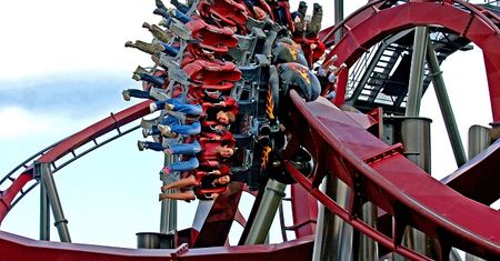 128 km/h w 2 sekundy. Lubisz adrenalinę? Oto kolejki górskie w Thorpe Park