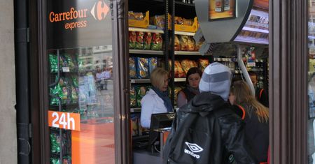 Sklepy Carrefour będą otwarte w niedziele. Prawo na to pozwala