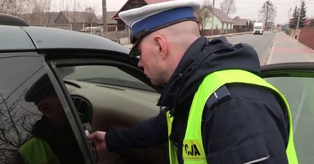 Zaczęło się od kontroli prędkości. Sprawa skończy się w sądzie