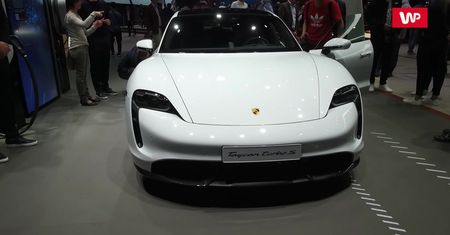 Frankfurt 2019: Porsche Taycan gwiazdą stoiska. To przyszłość marki