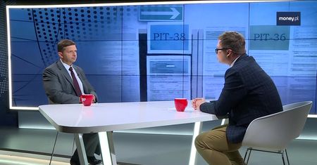 Nowe podatki w Polsce. "Rząd szuka pieniędzy na 500+"